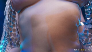 Threesome Thrills: Double Blowjob and Deepthroat with Scarlett - the best porn without registration 1PORNO.NET