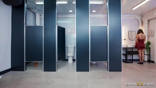 Racy Bathroom Romp - the best porn without registration 1PORNO.NET