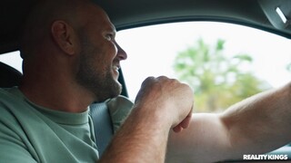 Muscular Man Spanks Voluptuous Girl - pornografi terbaik tanpa pendaftaran 1PORNO.NET