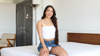 Passionate Kissing and Blowjob with Lucky Fate - free porn on 1PORNO.NET