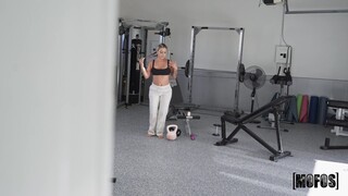 Roommate's Naughty Workout Aid - die beste Pornografie ohne Registrierung 1PORNO.NET