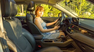 European Teen Iris Murai Gets Her Car Repaired - 登録不要の最高のポルノ 1PORNO.NET