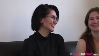 Big Tits Interview: Mallory & Sophia Rose - pornografi terbaik tanpa pendaftaran 1PORNO.NET
