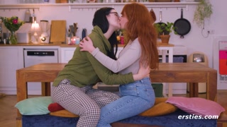 Oiled Up Lesbians: Melli & Jessie - pornografi terbaik tanpa pendaftaran 1PORNO.NET