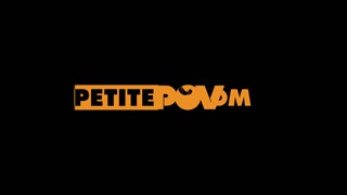 A Petite Lady's Soothing Touch - the best porn without registration 1PORNO.NET