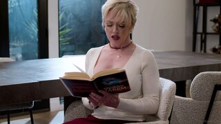 Lesbian Stepfamily Kissing - the best porn without registration 1PORNO.NET