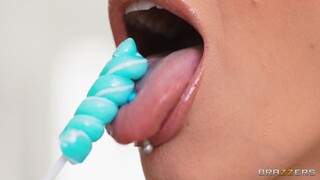 Blonde Bombshell Angel Youngs Takes on Big Cock - free porn on 1PORNO.NET
