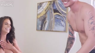 Big Ass Desiree Nevada Interviews with Raphael Leon in HGF - die beste Pornografie ohne Registrierung 1PORNO.NET